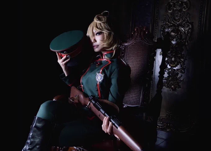 #銃を構えるとフォローやrtが来るらしい

Meine Kameraden 
Es ist der Beginn der Kriegszeit

軍服verのリクがあったのでな… 