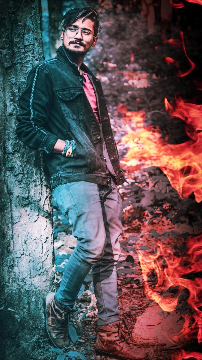 _Lord_Ace's tweet photo. If the world seems cold to you❄️,
Light it up on fire and make it hell for them🔥.
.
#Photoshoot #photography #photoeditng #edits #portraitphotography #lifetips #digitalart #lightroom https://t.co/5tMRgZ4FHZ