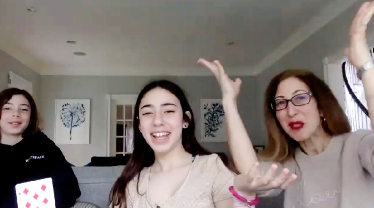 HarrisonKramer_'s tweet image. What does a Virtual magic show look like? It looks like this! #harrisonkramer #virtualmagicshow #ZoomMagician