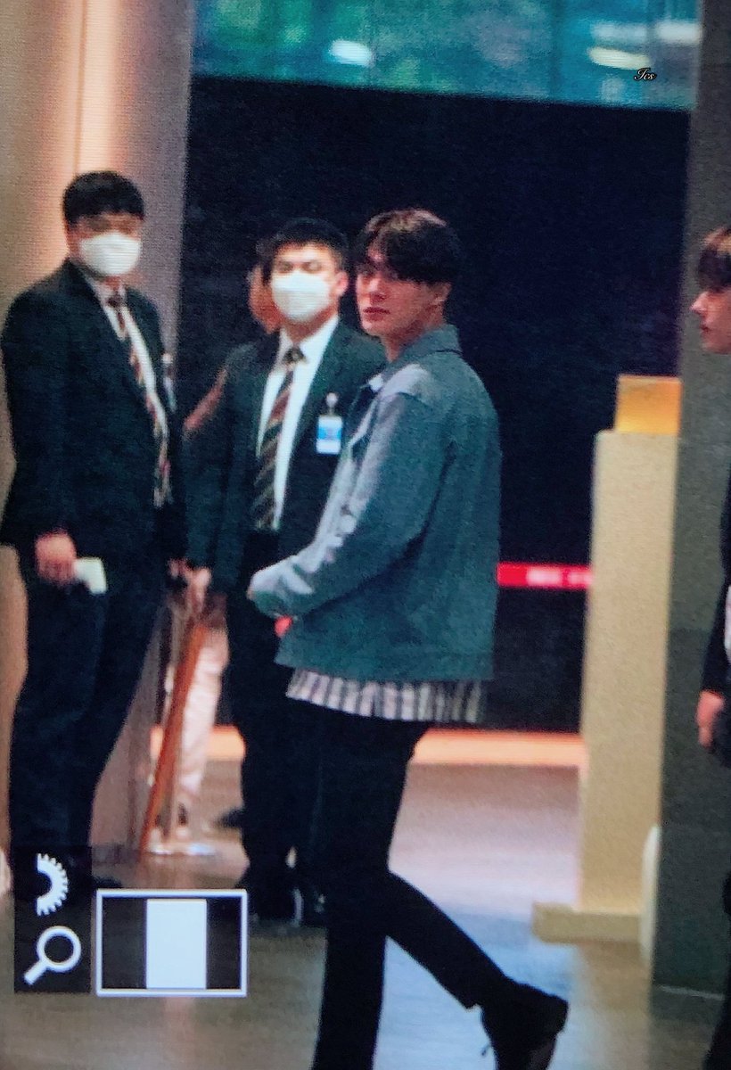 IScentedtea's tweet photo. 200512 아이돌라디오 출근
#제노 #JENO
#NCTDREAM https://t.co/p6G19Kbsx0
