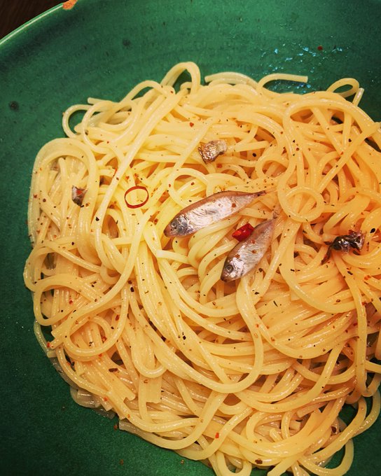 スクガラスのパスタ〜🍝
塩分には気を付けよう。うまし。 