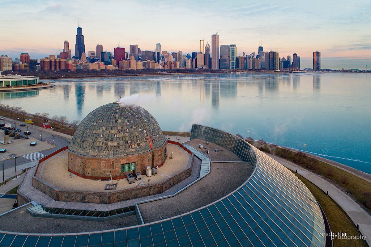 Today is the 90th birthday of Chicago's Adler Planetarium  #chicago #history