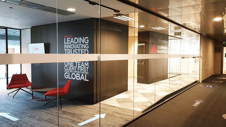 GrupoViaSpain's tweet photo. La consultora @CushWakeSPAIN y la inmobiliaria Vyosa presentan el primer edificio de oficinas en España adaptado a la nueva realidad tras el COVID 19: Edificio Beatriz https://t.co/AFlDW9NzPV #oficinas #workplace #inmobiliario #arquitectura #arquitectos #diseño #espacios #covid19 https://t.co/nkfQbowdIL
