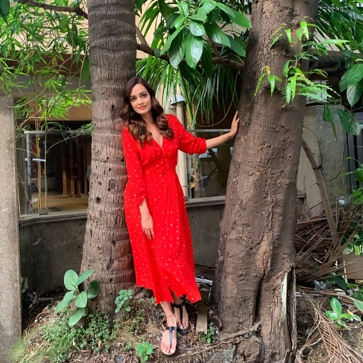 deespeak's tweet photo. “The opposite of love is not hate, it's indifference. The opposite of art is not ugliness, it's indifference. The opposite of faith is not heresy, it's indifference. And the opposite of life is not death, it's indifference.”  - Elie Wiesel

#TuesdayThoughts #Throwback #NatureLove https://t.co/JH9e72I5Po
