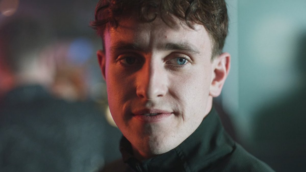 Fur_Ash's tweet photo. That Scene at the club in @normalpeople  !!

The way He gazes at her,
The way She dances
That song playing (Hey Now)
The zoom-ins of camera with the slow-mos of their faces
The Acting

Just Everything = M  E  S  M  E  R  I  Z  I  N  G

#NormalPeople #normalpeoplebbc https://t.co/TCI6rITOUv