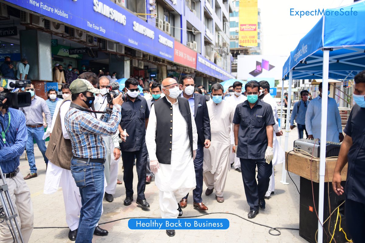 TecnoMobilePK's tweet photo. Governor of Punjab attending our official Donation Ceremony.
#ExpectMoreSafe #HealthyBackToBusiness #TecnoMobilePakistan https://t.co/wD6OnC8fbQ