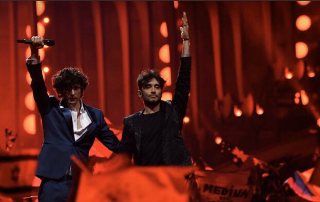 jessica_rigon's tweet photo. Il ns orgoglio italiano ... VOI ! 💛💙 #metamoro #esc18 #nmafn #dueannifa #legioie https://t.co/YdQB7dvJWY