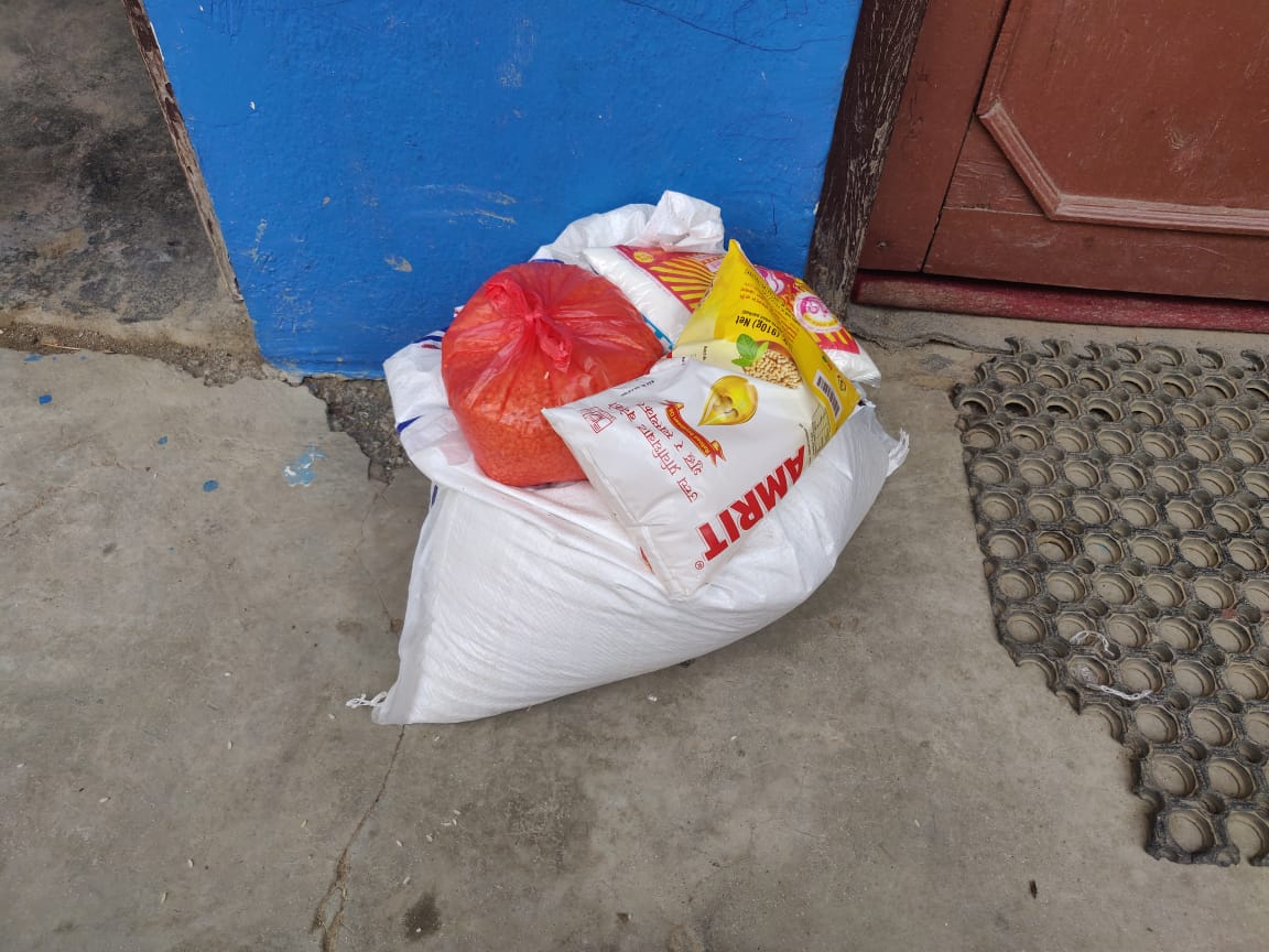 eagleswingsaid's tweet photo. We now have 10 projects in 5 countries supplying food to the starving as a result of virus. People more frightened of dying of starvation than catching disease in India, Pakistan, Kenya, Uganda and Nepal. Here's the distribution in Nepal today. Supporting the most vulnerable. https://t.co/v3Spdun532