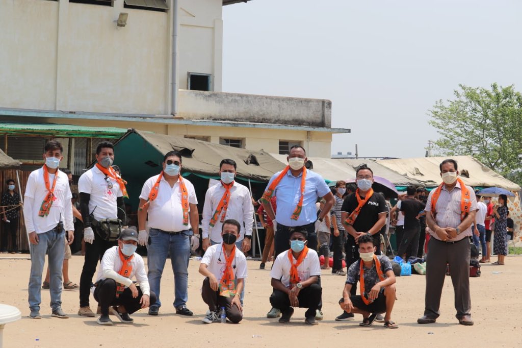 Blessed 2 distribute 800 plus food packets,water &amp; 1000 masks to the students stranded in Dimapur from diff dist of Nagaland who r on ter way home.<a href="/narendramodi/">Narendra Modi</a> <a href="/JPNadda/">Jagat Prakash Nadda</a> <a href="/poonam_mahajan/">Poonam Pramod Mahajan</a> <a href="/blsanthosh/">B L Santhosh</a> <a href="/SarojPandeyBJP/">Saroj Pandey</a> <a href="/priyangpandey/">Priyang Pandey</a> <a href="/AlongImna/">Temjen Imna Along</a> <a href="/YanthungoPatton/">Yanthungo Patton</a> @majayjamwal
#BJYMCares