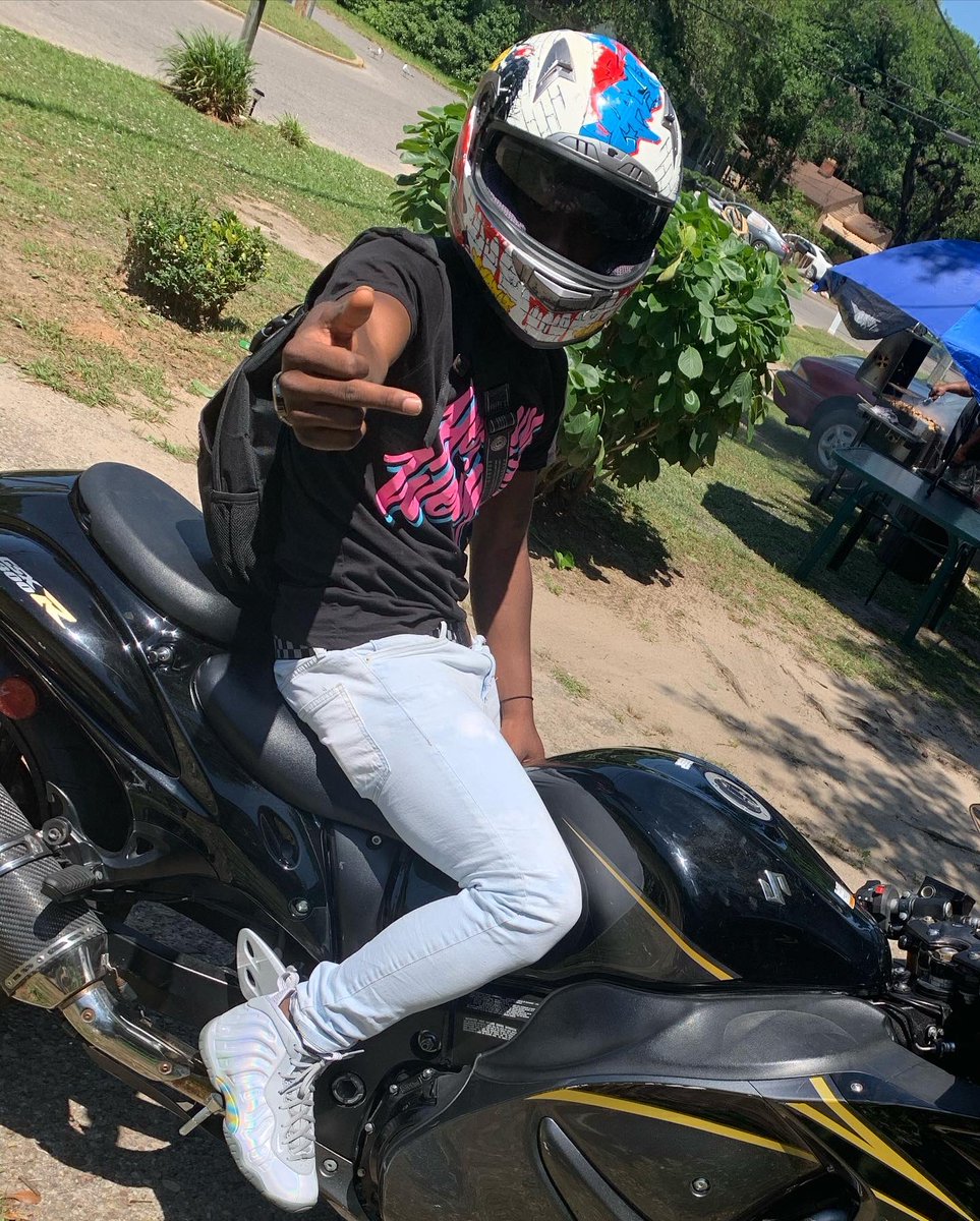 benjiduke_'s tweet photo. This life here is for the ghetto
#bikelife🏍💨 https://t.co/aMHek78fO4