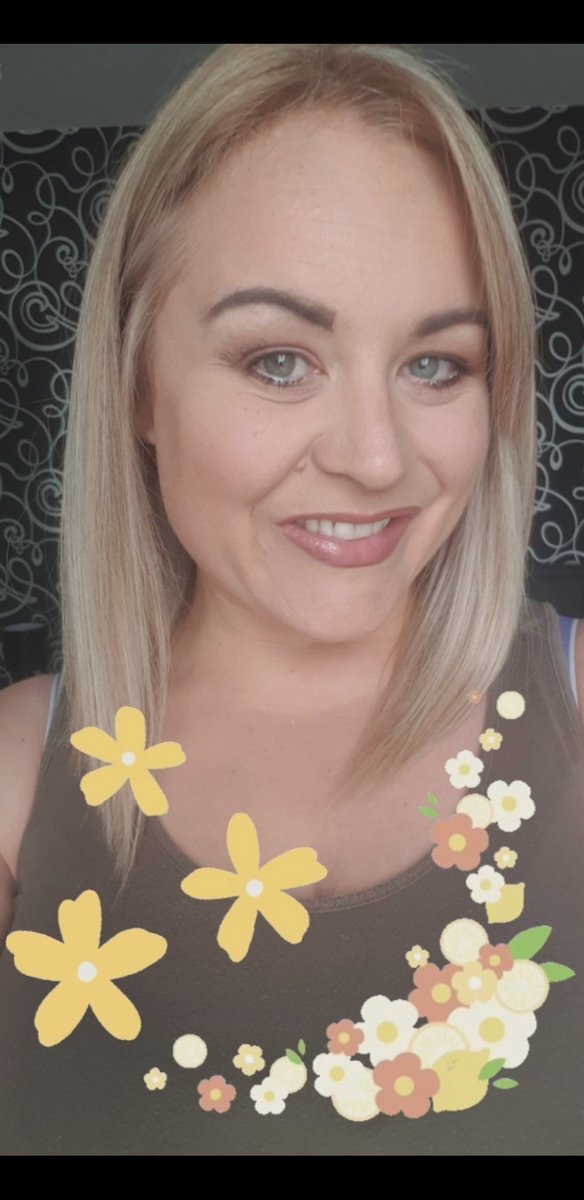 I decided to become a nurse because I feel at my happiest and most content when I am helping people that need it most. I am in my 2nd year at @USWCareSciences studying to become a #RNLD I am proud to be a part of celebrating #IND2020 💛