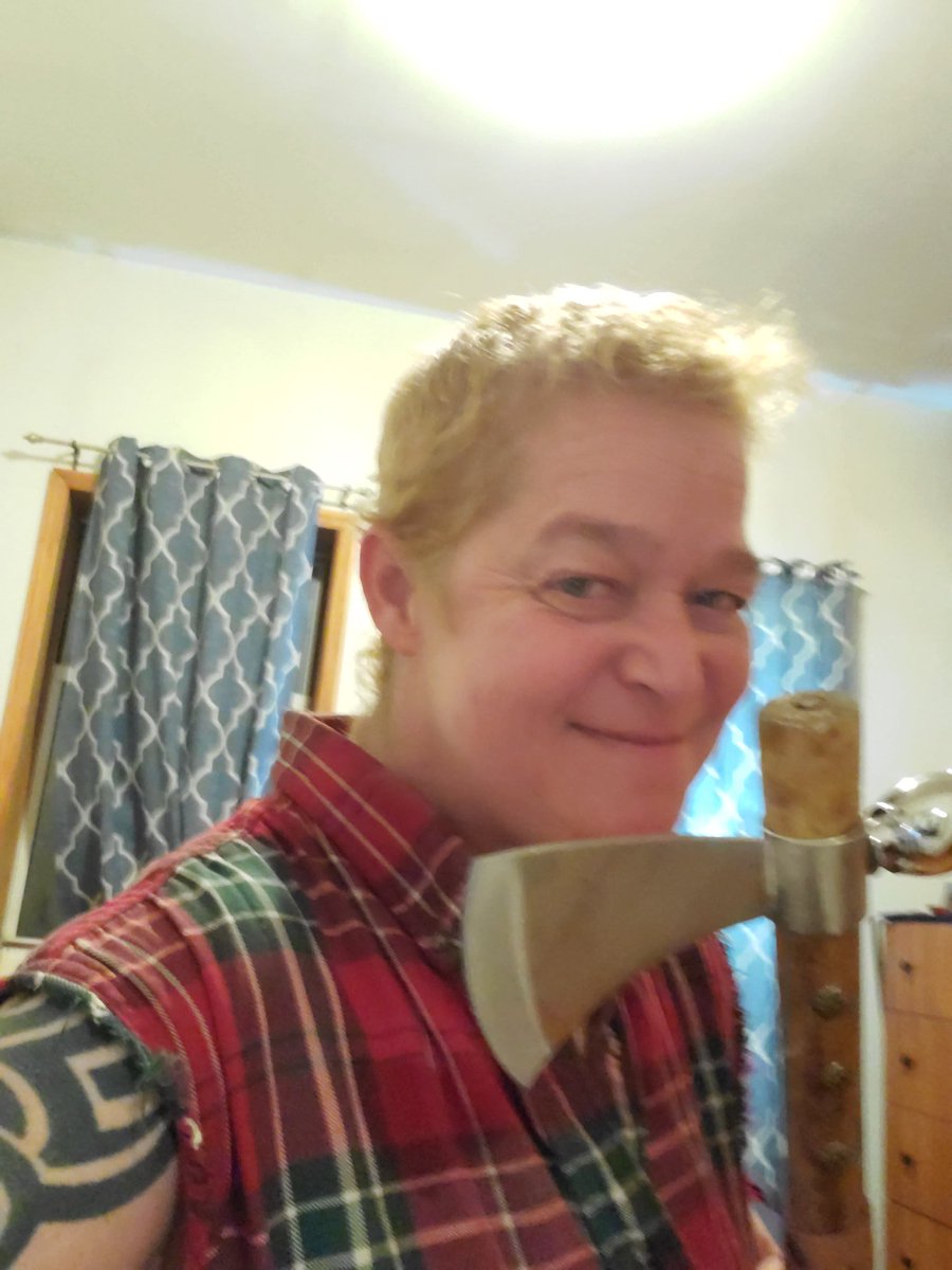 tbernitt007's tweet photo. Everyone should have a Tomahawk on sale now on Amazon I'm not kidding https://t.co/7k1EbpNcJo