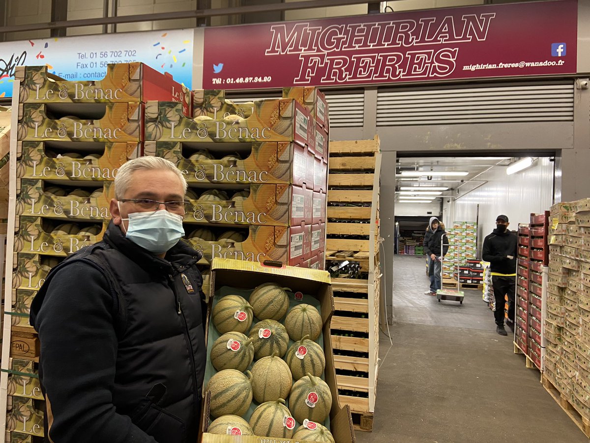 A défaut d’avoir la pêche 🍑 on a déjà le melon 🍈 sur <a href="/marchederungis/">Marché de Rungis</a> avec <a href="/AndreMighirian/">André Diogo</a> ! Belle journée à tous avec <a href="/Monprimeur/">Monprimeur</a> !
