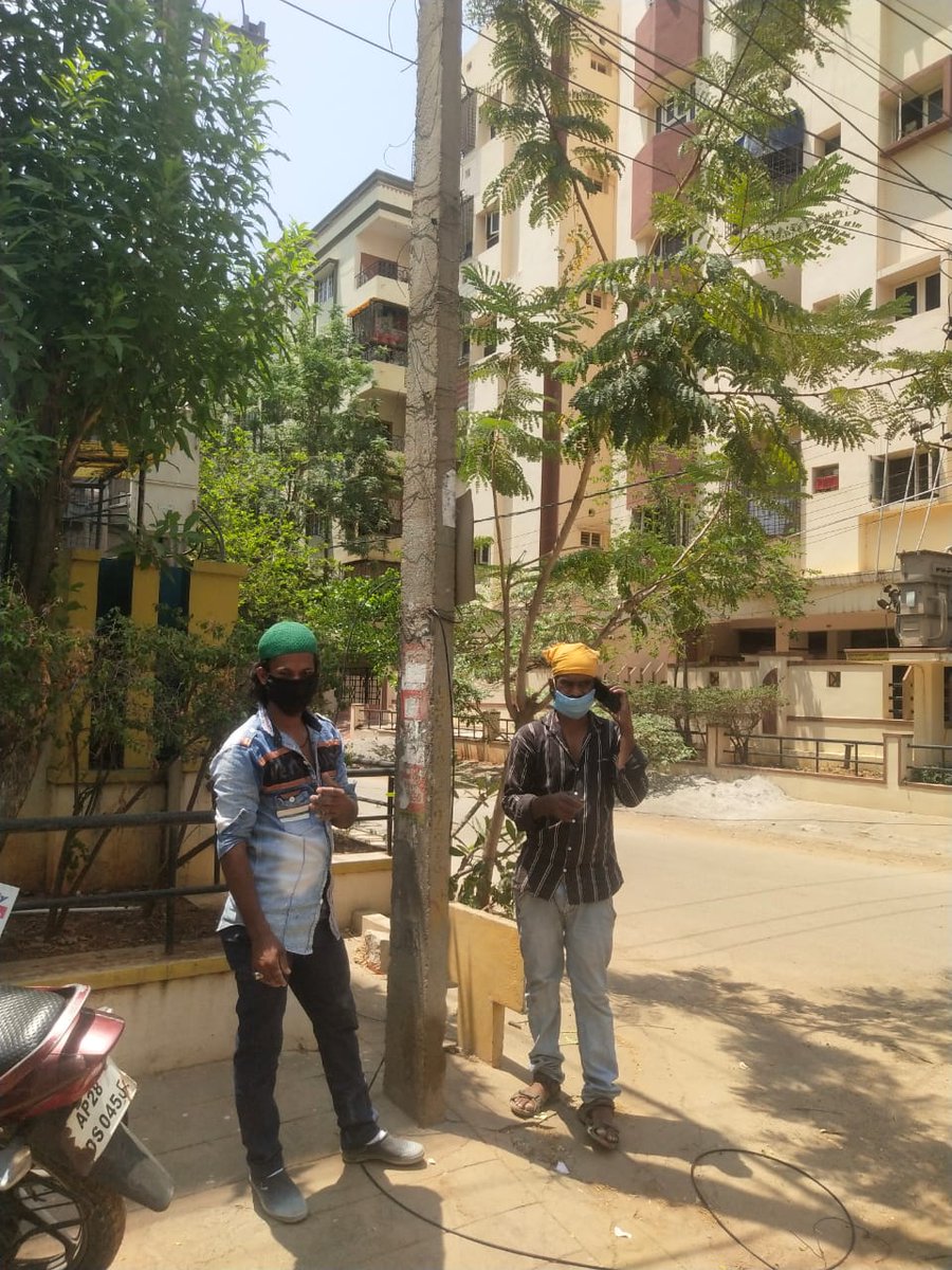 ee_elec's tweet photo. @goelayush @GHMCOnline @CommissionrGHMC Work is completed at shilpapark https://t.co/aXICJQXuN4