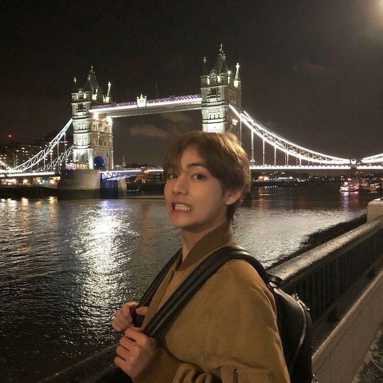 𝑆𝘩𝑎𝑛𝑔𝘩𝑎𝑖 的上海 tweet media