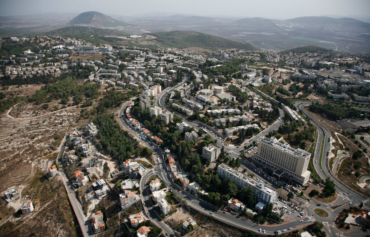 Fully surrounded by Nazareth Illit (renamed Nof HaGalil in 2019), a Jewish-majority city built in 50s to “swallow up” surrounding Palestinian communities as then Israeli official put it, Ein Mahel can’t build homes on most of its land, largely zoned for agricultural use. 10/11