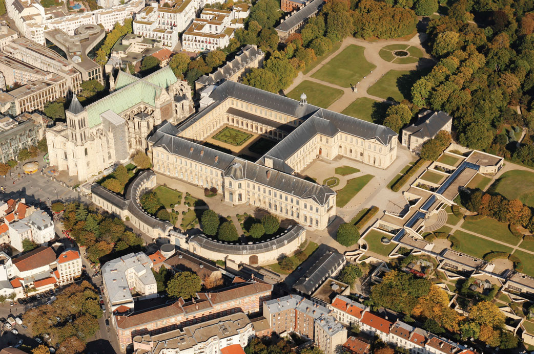 linstitutPR_int's tweet photo. Saint-Denis was chosen as the city where the Aquatics Center is to be built for the Paris 2024 Olympic &amp; Paralympic Games (photo: Saint-Denis Basilicum and Maison de la Légion d’Honneur)
https://t.co/AoVQeG9iMP
@VilleSaintDenis @pauline_ni @Philippe_Bonnin  @URBACT  
#keyfigures https://t.co/CiunI1N7JY