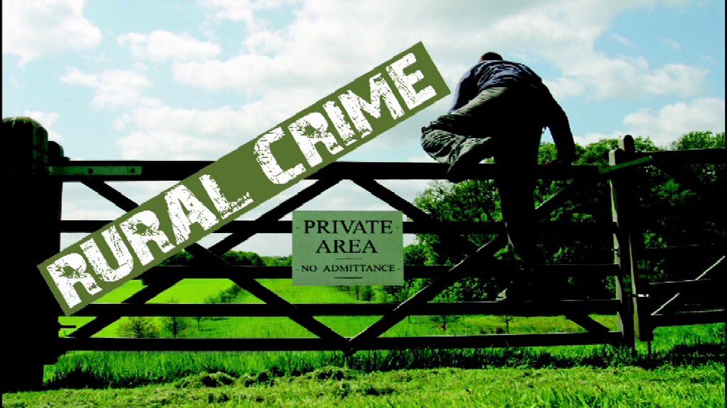 #BurtonConstable around 7pm Mon 11/5/20 a member of the public challenged several youths who had hold of lambs on the wrong side of locked gates, the lambs were placed back into the field before leaving in an old style dark coloured Land Rover Discovery. Any info log378 11/5/20