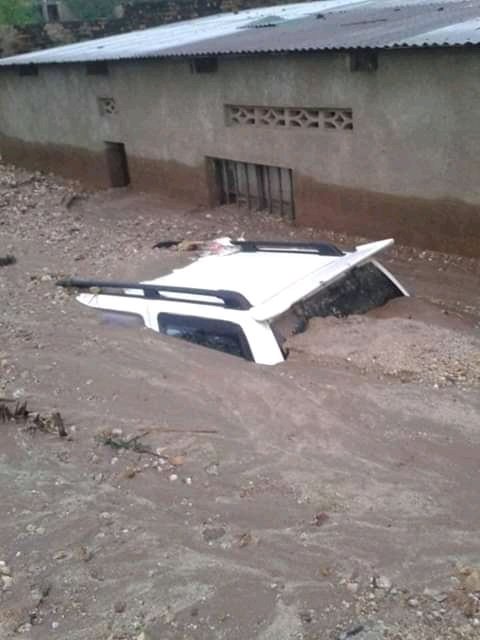 satraco's tweet photo. #ClimateChange context
Photos récentes
#Uvira à l'Est de la #RDCongo
Les dégâts causés par les pluies diluviennes
#letsprotect our environment https://t.co/uH2x37jAXo