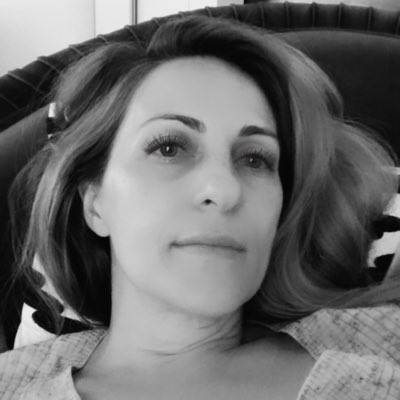 DiaMariaIonescu's tweet photo. #NewProfilePic https://t.co/pZ6i9z0eAt