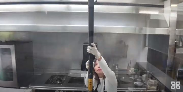 diboschsl's tweet photo. Com netejar i desinfectar un #restaurant per a una reobertura amb garanties i ambients saludables. Can Barris https://t.co/RG0Aywgdpv https://t.co/BLSQI7qLh1