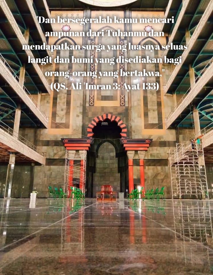 hern4w4nsetia's tweet photo. Mihrab Masjid Rahmatan Lil'alamin Ma'had Al Zaytun Indramayu Jawa Barat https://t.co/muvoyQQXN4