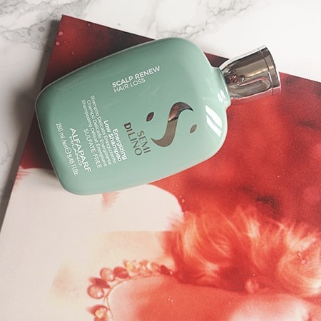 Spesso utilizziamo prodotti che già conosciamo o che utilizzano le influencer che seguiamo. In realtà ci sono dei prodotti molto validi ma meno conosciuti. Durante questa quarantena ne abbiamo provati tre e ve ne parliamo qui blondesuite.com/prodotti-di-ni…