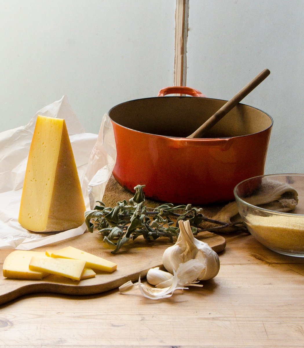 Resident chef at Shoreditch institution @Leilas_Shop, Sam Lowry introduces his recipe for Ogleshield, Courgettes &amp; Herbs Polenta.

ow.ly/mODS50zBzRi

#nydcooks #ogleshield #leilasshop