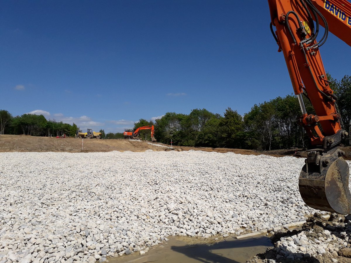 ListersGeo's tweet photo. Last week undertaking a #groundinvestigation for 
 an additional warehouse &amp; lorry park in Oxfordshire.
 
Great to see the industry picking up as people adjust to the new norm. 

#Governmentguidelines 
#Industrialpark 
#Distribution 
#Siteinvestigation
#Geotechnicalconsultants https://t.co/fWpm6W7eB2