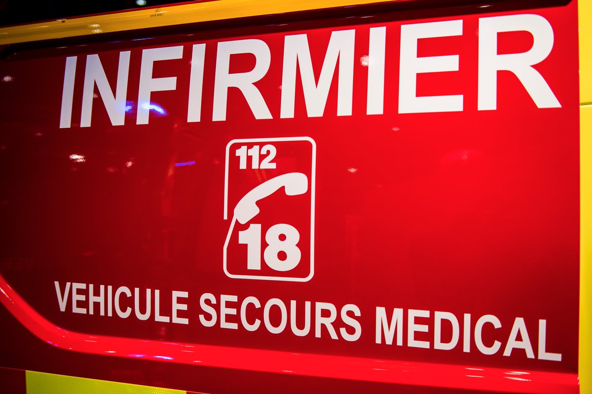 SecCivileFrance's tweet photo. #JournéeInternationaledesInfirmières et des infirmiers !
⛑🩺 Secours d'urgence aux personnes, soutien sanitaire des sapeurs-pompiers en intervention, suivi des personnels... Ils sont 7 440 partout en France au sein des #SSSM, les Services de santé et de secours médical des SDIS. https://t.co/WnjCwRK857