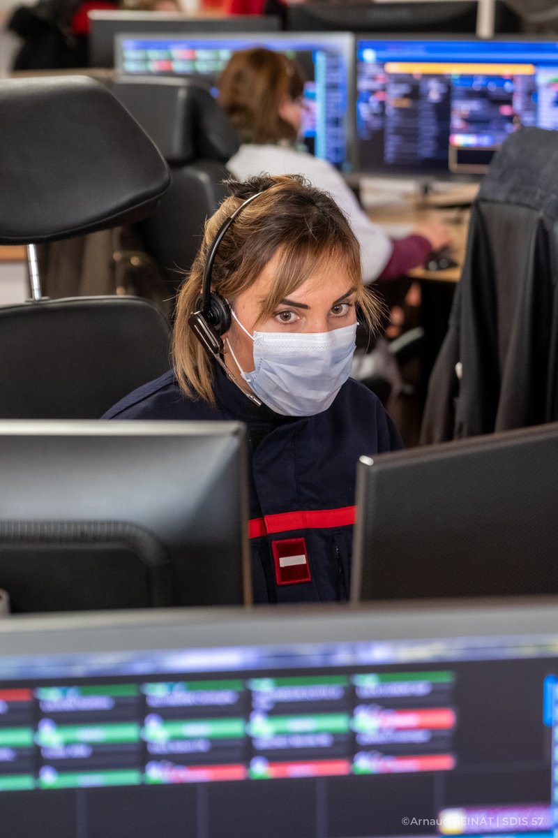 SecCivileFrance's tweet photo. #JournéeInternationaledesInfirmières et des infirmiers !
⛑🩺 Secours d'urgence aux personnes, soutien sanitaire des sapeurs-pompiers en intervention, suivi des personnels... Ils sont 7 440 partout en France au sein des #SSSM, les Services de santé et de secours médical des SDIS. https://t.co/WnjCwRK857