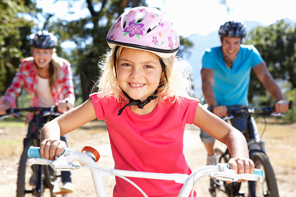 sheffordosteo's tweet photo. Cycling can be enjoyed by everyone, whether you’re young or old, athletic or sedentary. It’s also great fun to try as a household - maybe this week? Here are our top tips to help you enjoy cycling and avoid cycle injuries… https://t.co/KpVklpzMpL https://t.co/bIcHtj8Mui