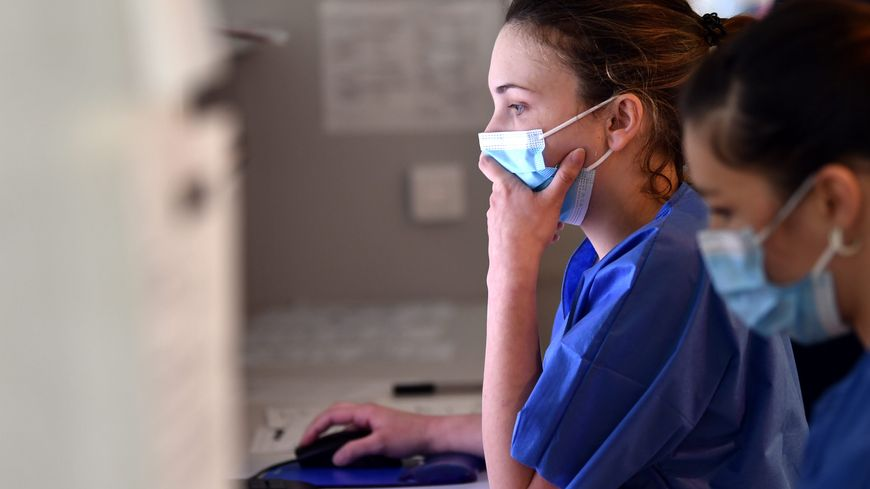 Mediavenir's tweet photo. 👩‍⚕️ Gratitude : aujourd'hui est la Journée internationale des #infirmières ! Le #12mai a été choisi en hommage à la date de naissance de Florence Nightingale (1820-1910), pionnière des soins infirmiers modernes et de l'utilisation des stats dans la santé. #NursesDay2020 https://t.co/01Thpczsv8