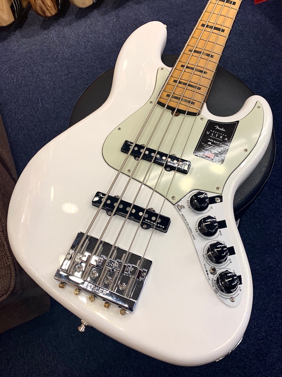 Box ホビー・楽器・アート Fender American Ultra Jazz Bass V