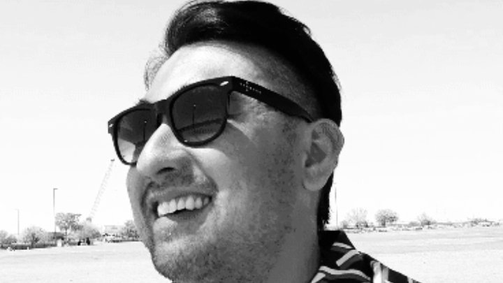 JMHUSTLE's tweet photo. Two choices.  pilgrimage #toPeace or death #John146 #truth way #life.  #themissionwalker #Mentalhealth https://t.co/2i0M1W2R1D
