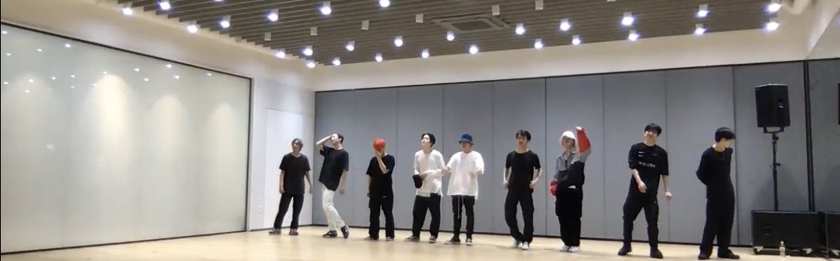 เเจยงไม่อ่านไลน์กลุ่มหรอ