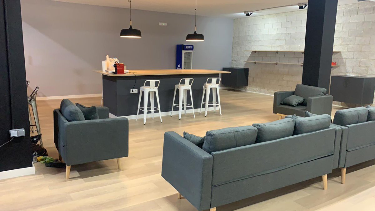 ¡Nuevo BOX en San Juan de Alicante! 
Team Cartuchos CrossFit
El Box es como se llama al lugar donde entrenamos, pero no es solo eso, es un sitio para divertirse, compartir esfuerzo y conocer gente que comparte tu pasión. 
teamcartuchos.wodbuster.com 
#rusterfitness #CrossFit