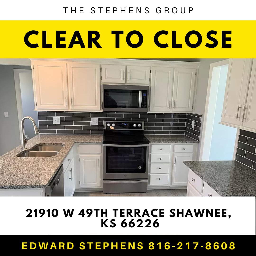EdwardSellsKC's tweet photo. So excited that we were able to put another happy family in a move-in ready home. Soon we will #RingTheBell and be handing the keys to the owners of this beautiful Shawnee property!
#EdwardStephens #Realtor https://t.co/eVi3H6nhV3