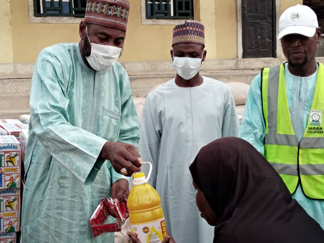 .@ProfZulum's palliatives: Committee completes MMC’s distribution with Shehuri north, south
... 4,000 widows, others benefit https://t.co/HuivxN6VJP https://t.co/bQg0Dg3wuY