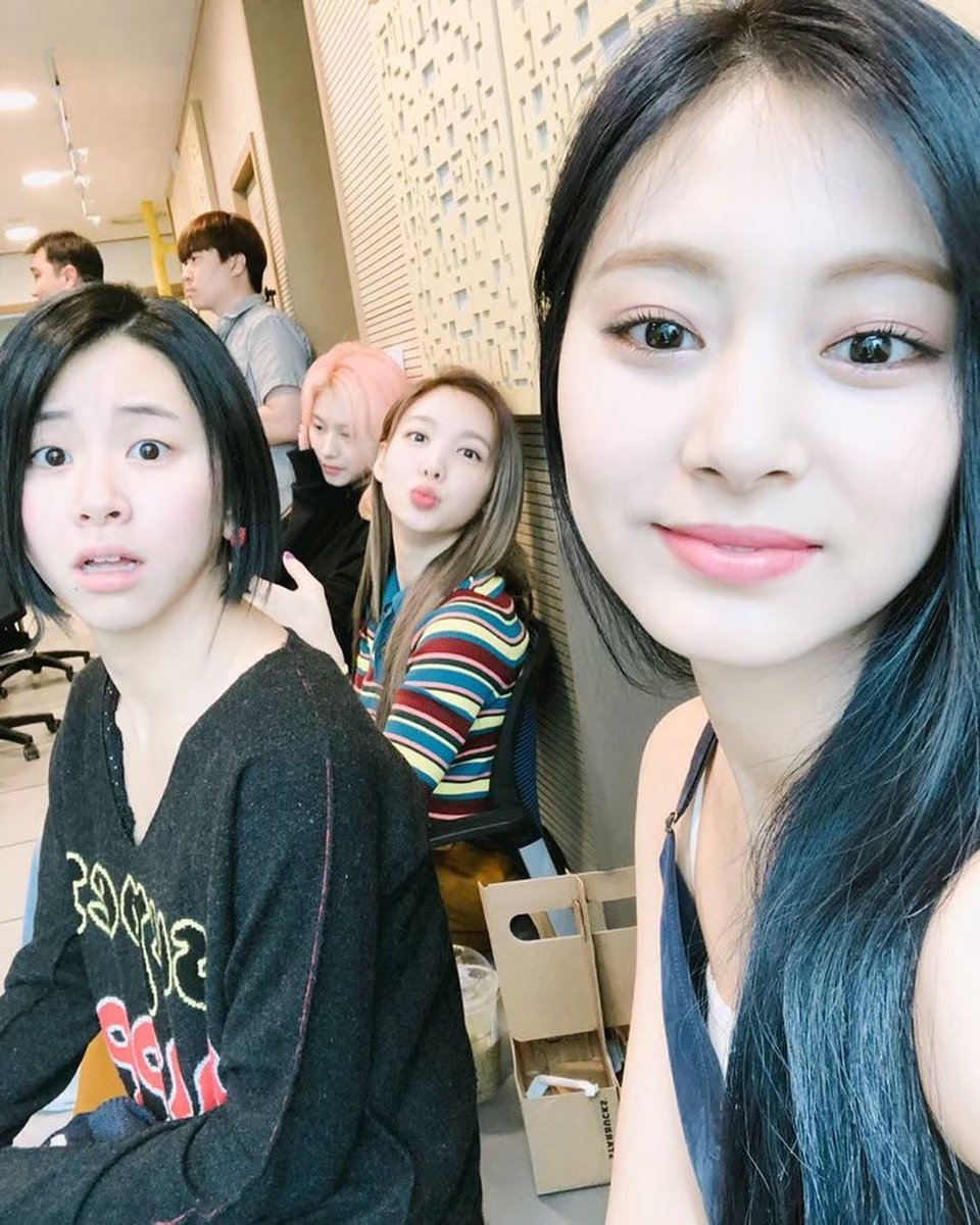 NORMAN_BROYT's tweet photo. TWICE  Tzuyu  チョウ・ツウィ
周子瑜  쯔위   200423
彩瑛 🐯 生日快樂 🎂
#쯔위 #ツウィ #子瑜 #Tzuyu
#TWICE     #트와이스 https://t.co/Elh4gc8P6h