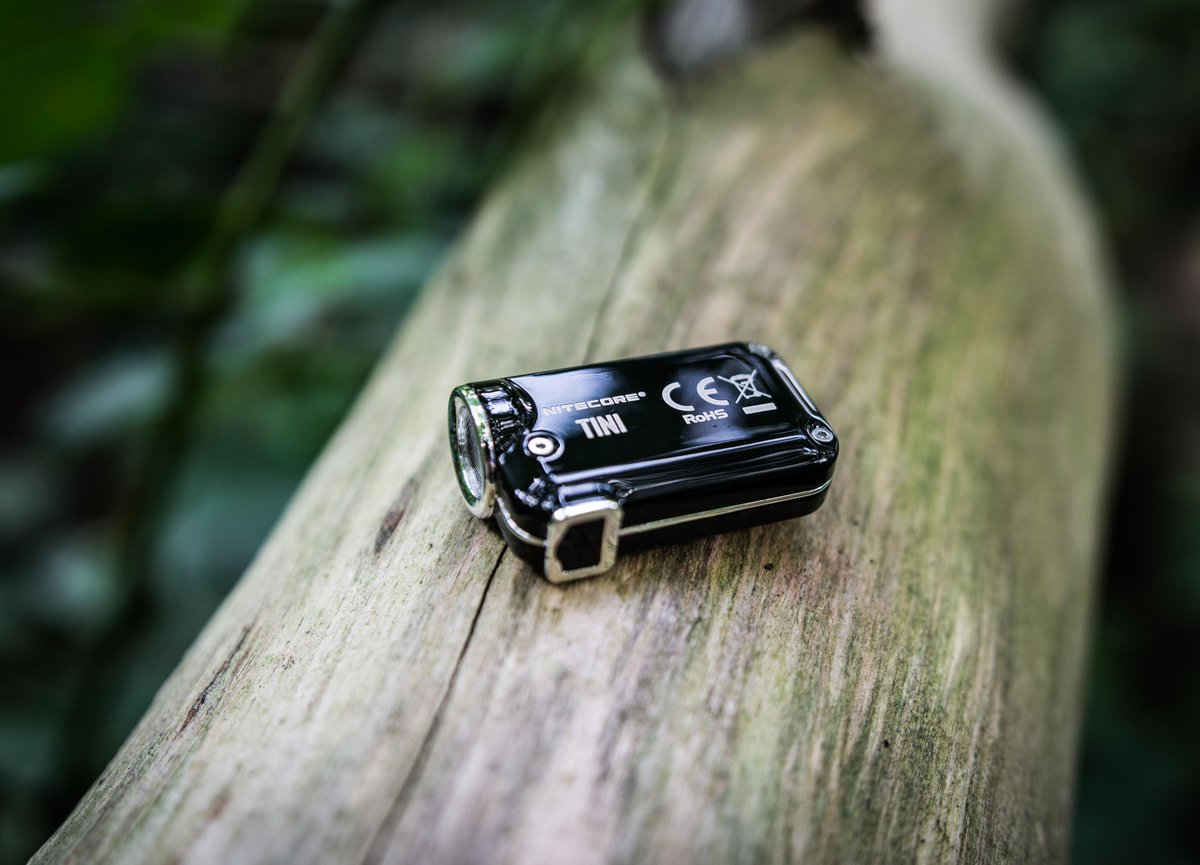 Julie_NITECORE's tweet image. TINI SS is a keychain flashlight that can burst out 380 lumens 🔦. It can be used for daily life and outdoor activities. With the rigid stainless steel body, the black version is uniquely endowed with delicate elegance 😁.

🔎 bit.ly/3cry565

#tiniss #keychainflashlight