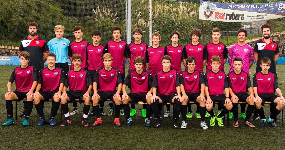 rafastampa's tweet photo. Hoy se cumplen 2 años del primer ascenso en la historia del @vasconiacd a Liga Vasca Cadete. EQUIPAZO con grandes jugadores y personas extraordinarias. Beti gogoan!! https://t.co/rYIbctmsr6