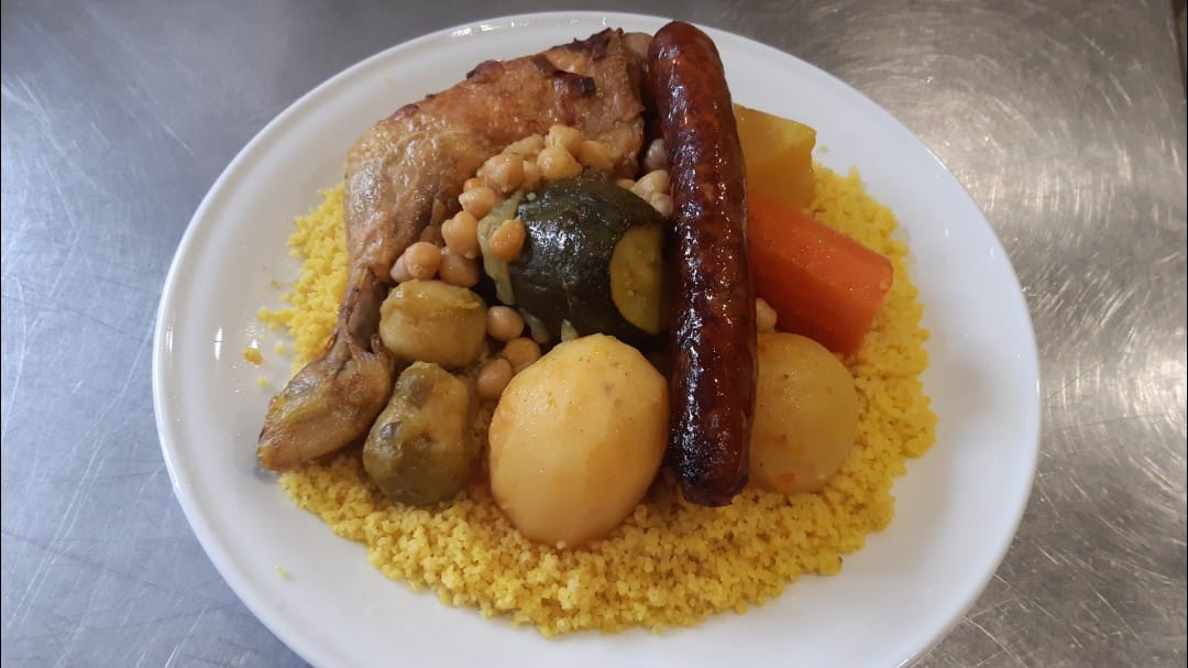 OTChatellerault's tweet photo. #deconfinementjour2 Julie, notre chargée des éditions, a répertorié les #restaurants de #GrandChâtellerault proposant des plats à emporter ▶ https://t.co/YthiOjTa9C
N'hésitez pas à passer commande pour vous régaler et les soutenir!
@CAChatellerault @tourisme86 @departement86 https://t.co/oWMOPaaPRX