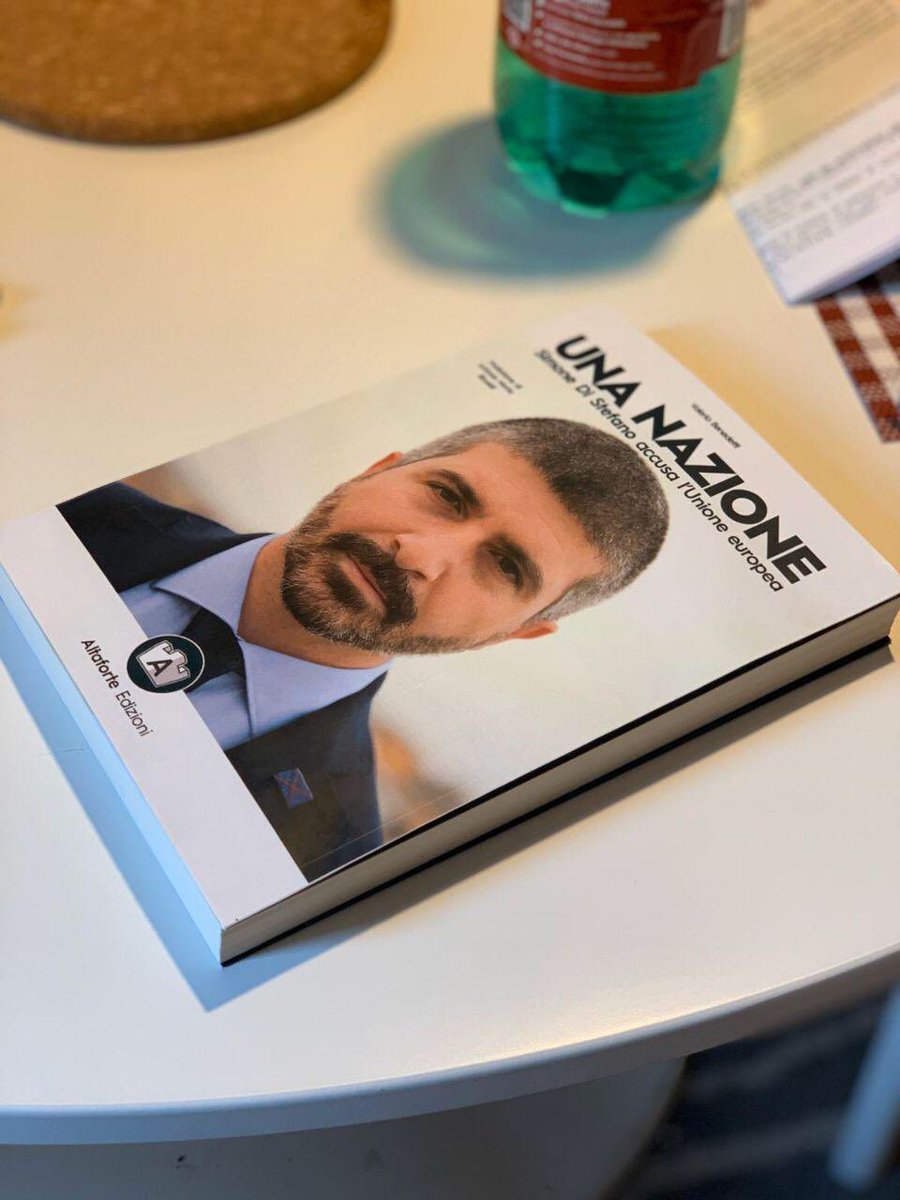 Val1Rosa's tweet photo. Tra due settimane esce #unanazione non vedo l’ora di leggerlo #altaforteEdizioni https://t.co/EIq5HQ6C5Q