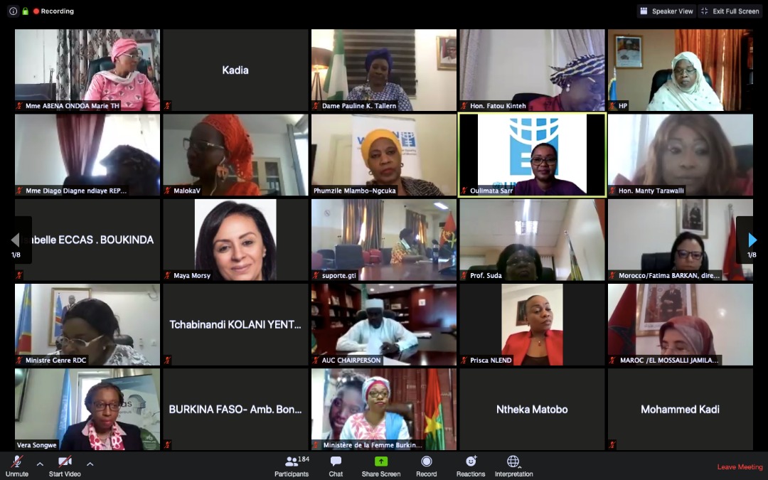 unwomenafrica's tweet photo. #HappeningNow
@UN_Women and @_AfricanUnion in partnership with the @ECA_OFFICIAL is hosting the  inaugural meeting of African  Ministers for Gender and Women's  Affairs under the theme: "#COVID19 response and recovery - a gendered  framework". https://t.co/U12b537N5J