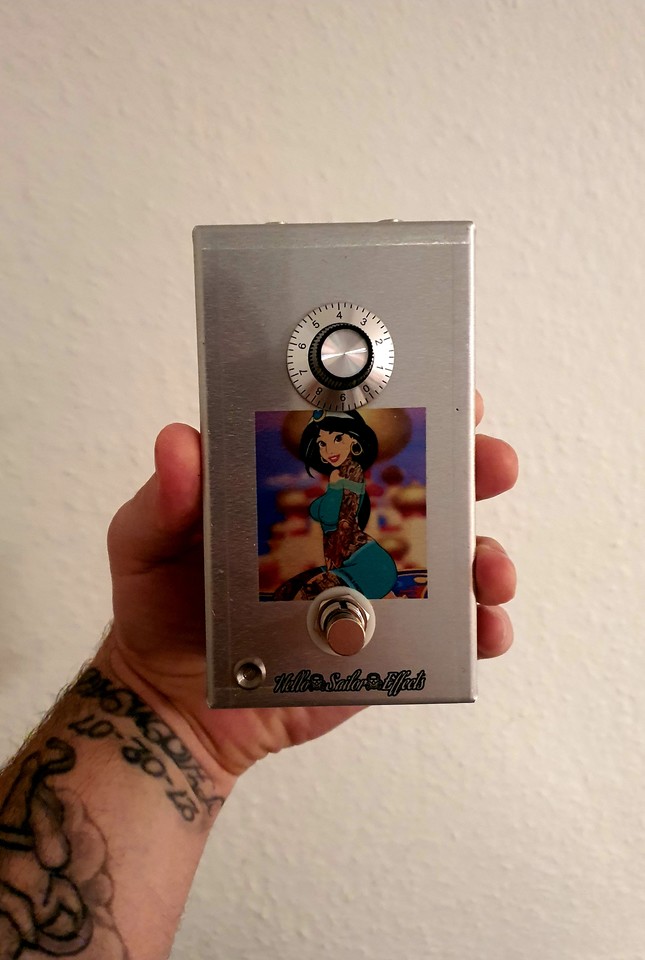 EffectsHello's tweet photo. Some new rangemasters with NOS germanium Russian transistors now available
#effectspedalsworld #rangemasteruk #pinupstyle #rangemastersystems #rangemaster #guitars #effectspedalsruleeverythingelsesucks #guitarra #effectspedalsrule #rangemasterclone #guitaramplifierhead https://t.co/8uGXhrAdgx