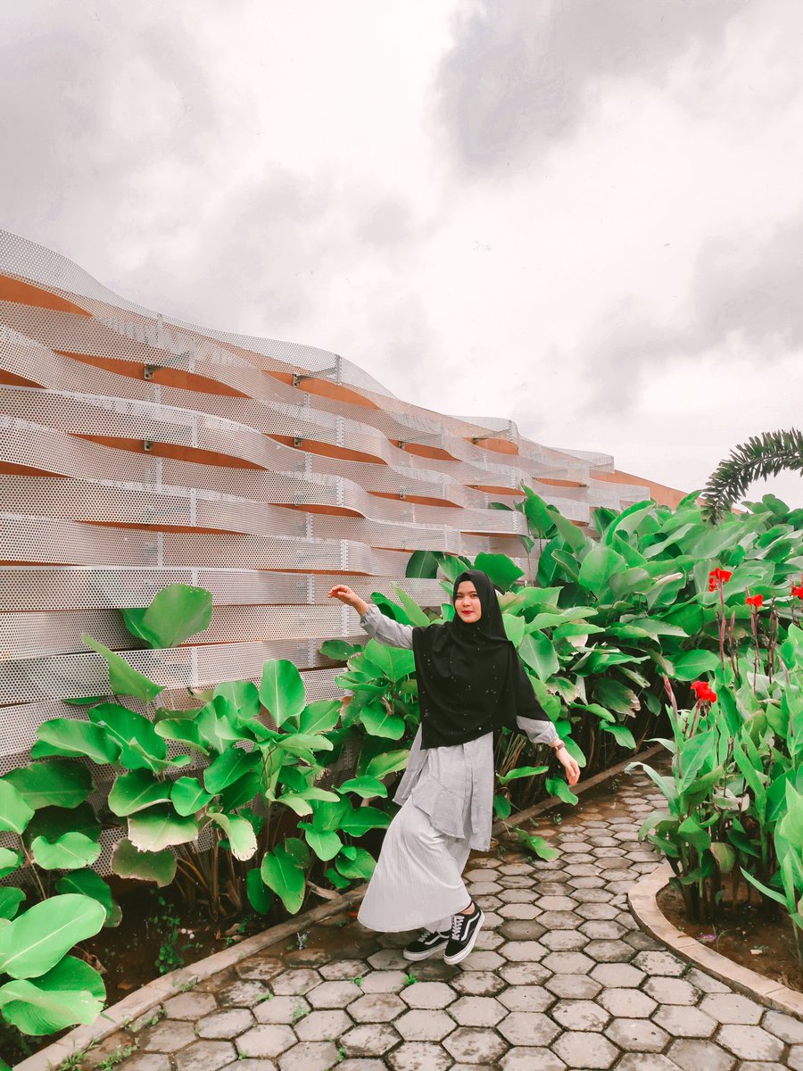 Yok kita sama-sama  #AntarkanSemangat untuk membahagiakan keluarga tercinta, caranya bisa dengan bagi-bagi angpau pakai apps BNI. <a href="/BNI/">PT Bank Negara Indonesia (Persero) Tbk.</a> 
.