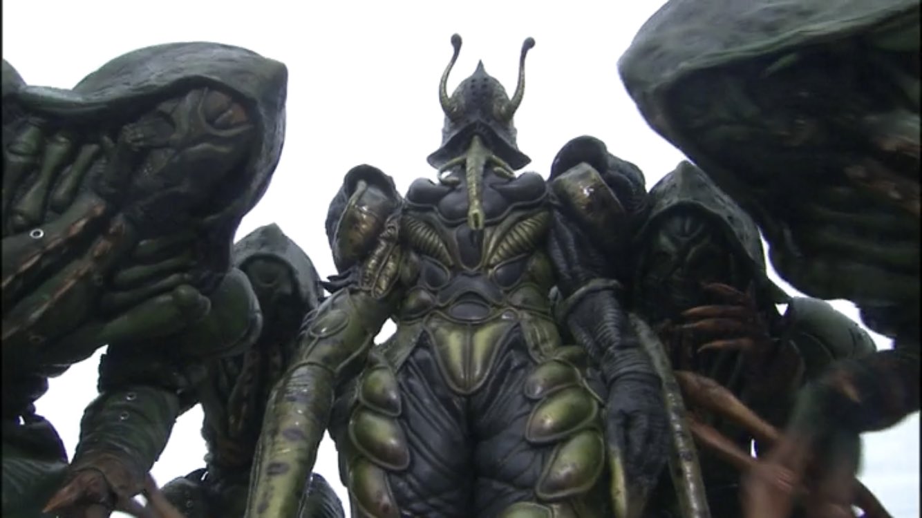 キラキラ金メッキ A Twitteren 後半の黒装束の女ワームはもっと出して欲しかったな 幹部級のやつぞろぞろめっちゃきたーって思ったら 意外と呆気なく消えたっていう っつーかカタツムリってワームとしてアリなのか笑 仮面ライダーカブト