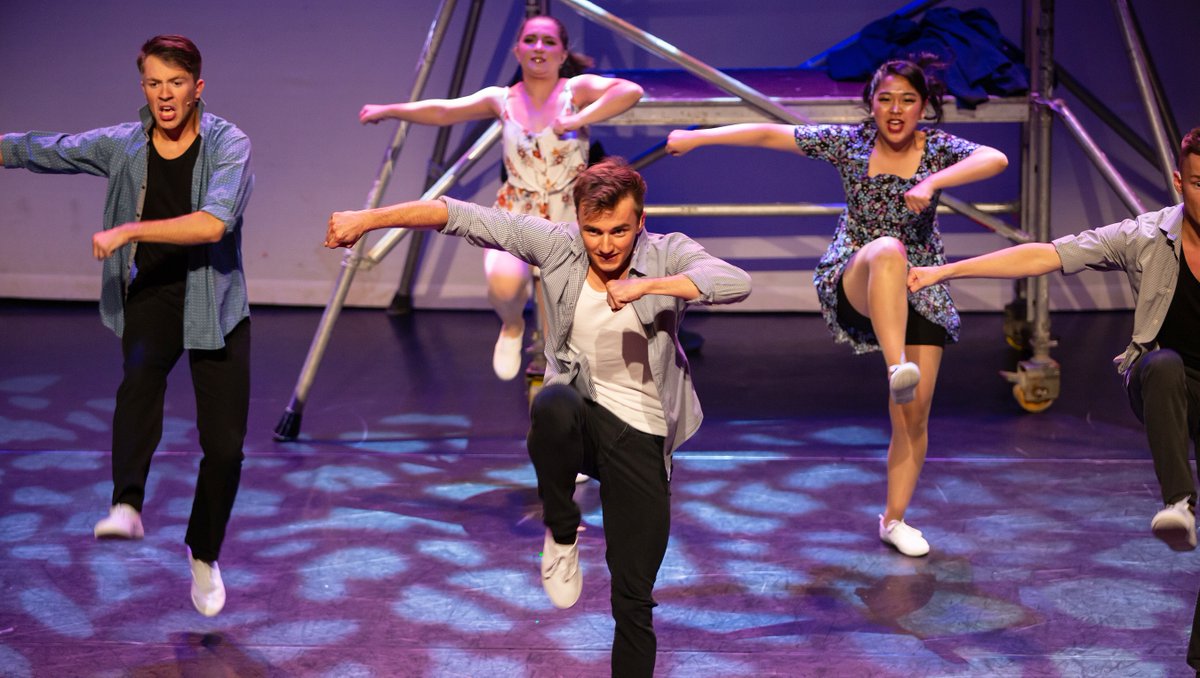 ReadCollege's tweet photo. #Audition applications close TOMORROW for The UK's Leading Performing Arts Foundation College @ReadCollege 
Apply now https://t.co/1ZOlPH89vh and secure your remote audition from the comfort of home!
#Wheredoyouwanttobe #Accesstothearts #Dance #Sing #Act #Perform #Musicaltheatre https://t.co/YgNbvvwCFb