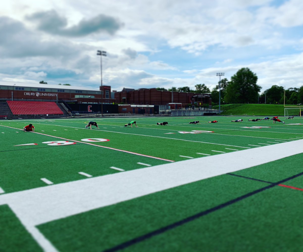Wrestle_CHS's tweet photo. Central Wrestling on the field for their first off-season workout! GO DOGS!!! @Central_AD @CentralBulldog @PitCentralHS @JoshScott_AD @JudyBrunner https://t.co/paq8W4zkHZ